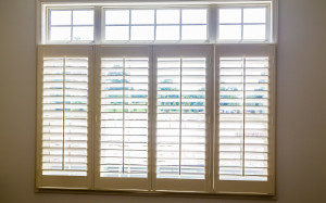 White Plantation Shutters i